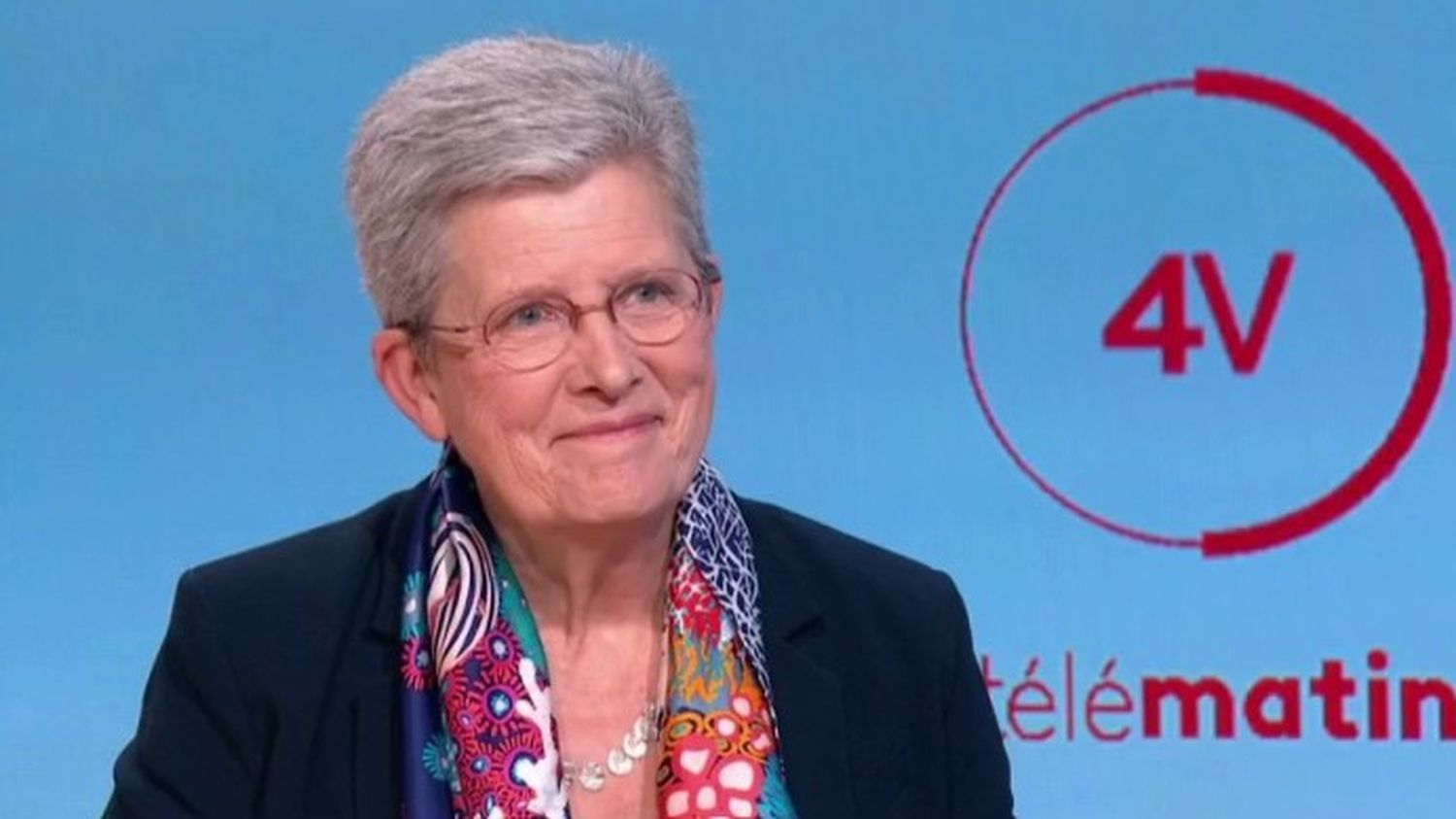 "L'objectif est la mise en accessibilité complète de toutes les gares en 2027", annonce la ministre Geneviève Darrieussecq