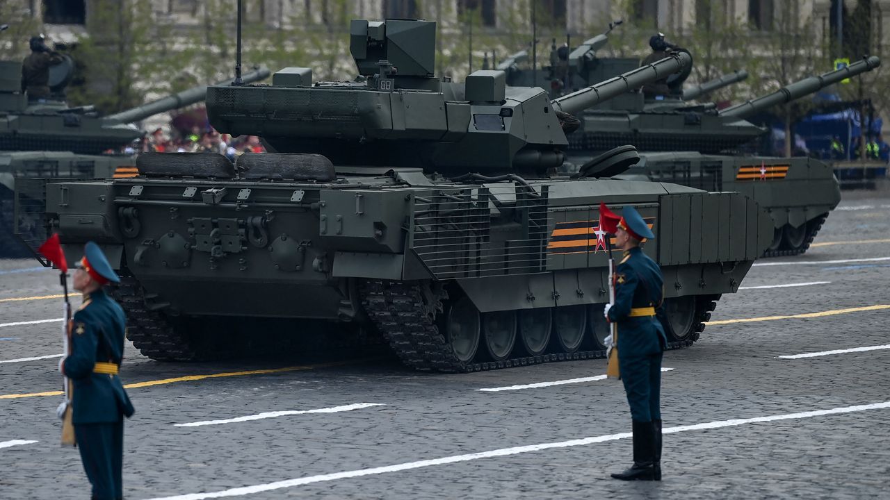 Guerre en Ukraine : zoom sur l'Armata T-14, le char XXL des Russes