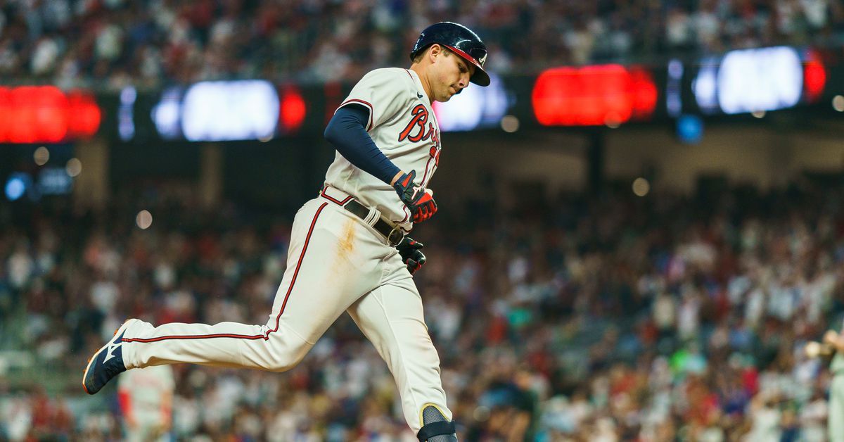 Austin Riley, Travis d’Arnaud lead Braves past Phillies