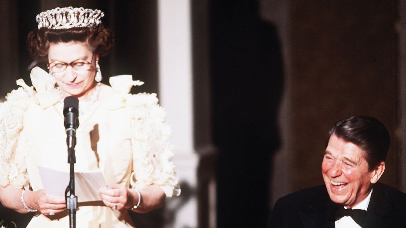 Queen Elizabeth II: FBI files reveal 1983 plot to kill monarch