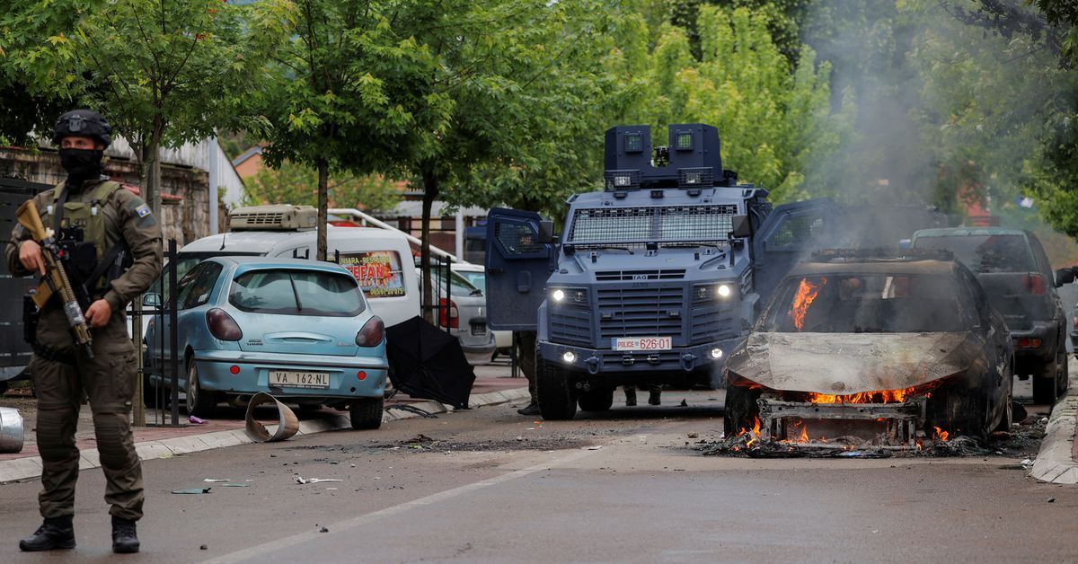 Serbia orders army to Kosovo border after protest clashes