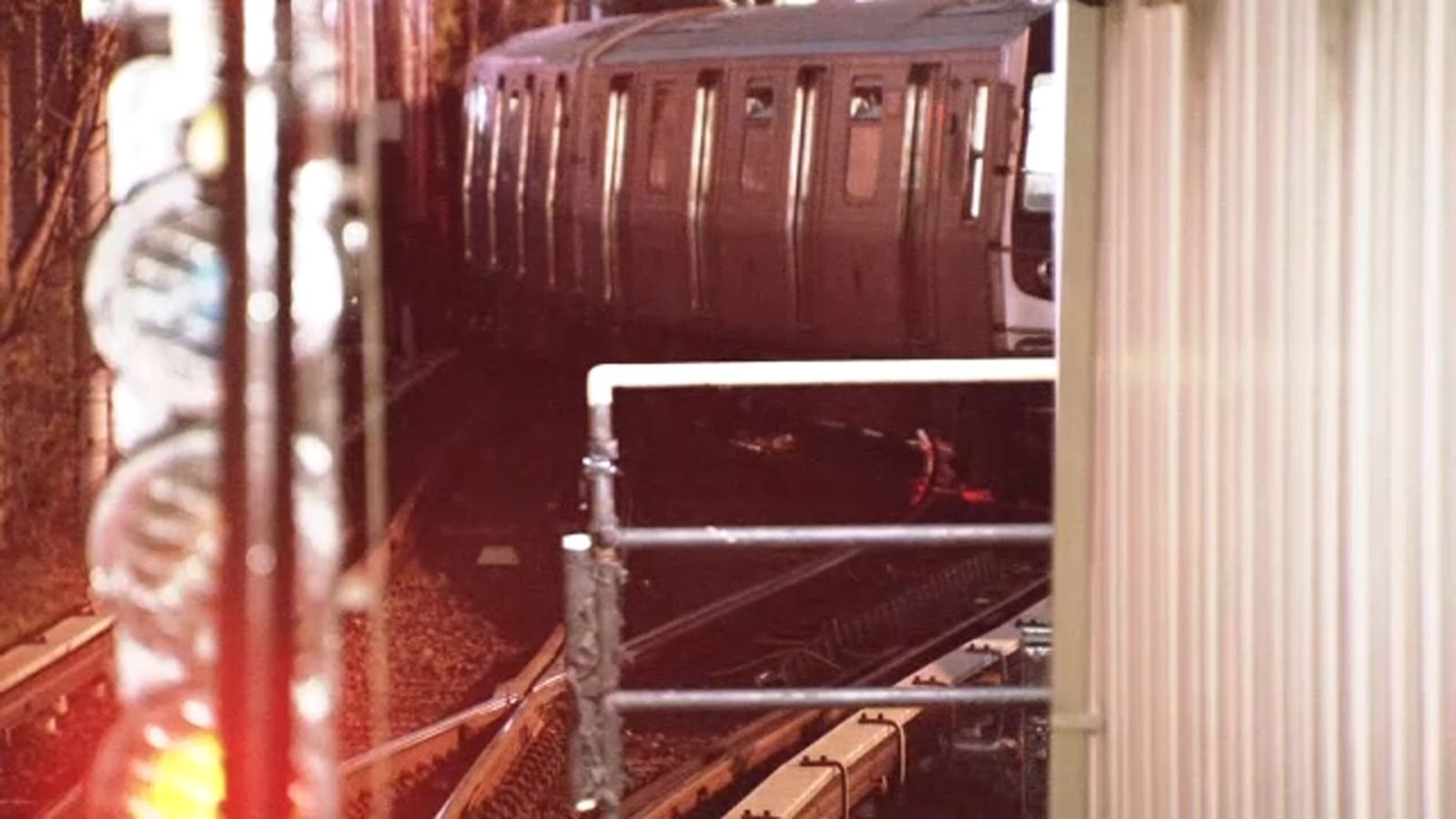 L train resumes service after derailing from track in Brooklyn station