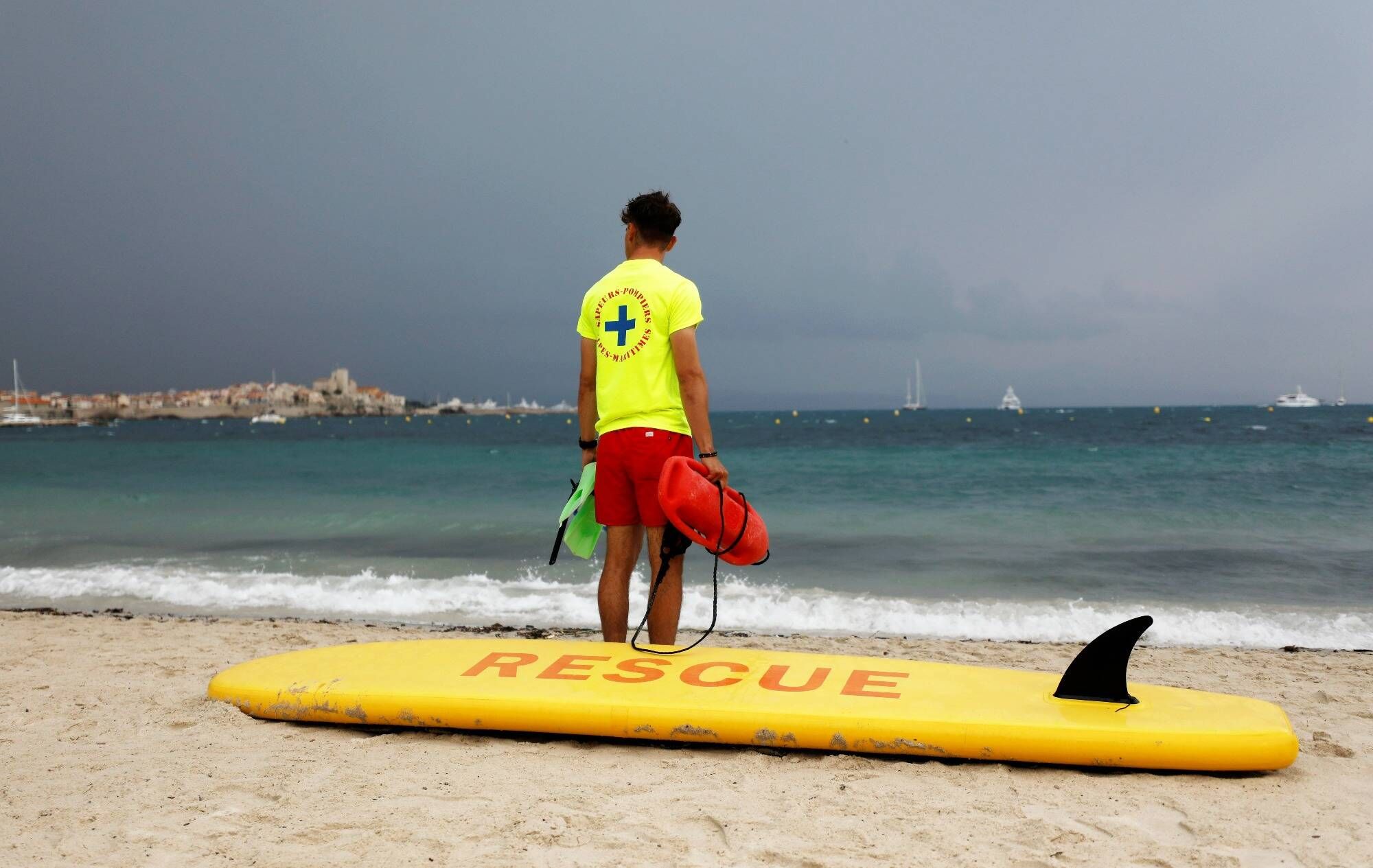 La baignade tourne au drame, une octogénaire meurt noyée au large d'une plage de la Côte d'Azur