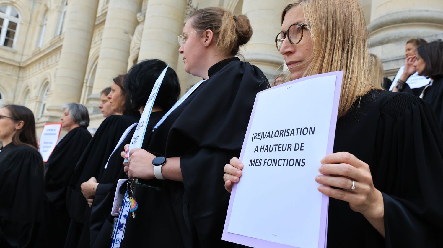 les greffiers manifestent pour une meilleure reconnaissance de leur métier