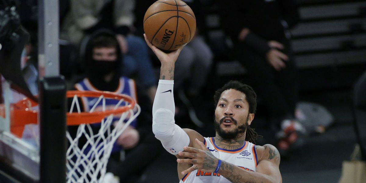 Chicago Bulls "Expected" to Show Interest in Derrick Rose