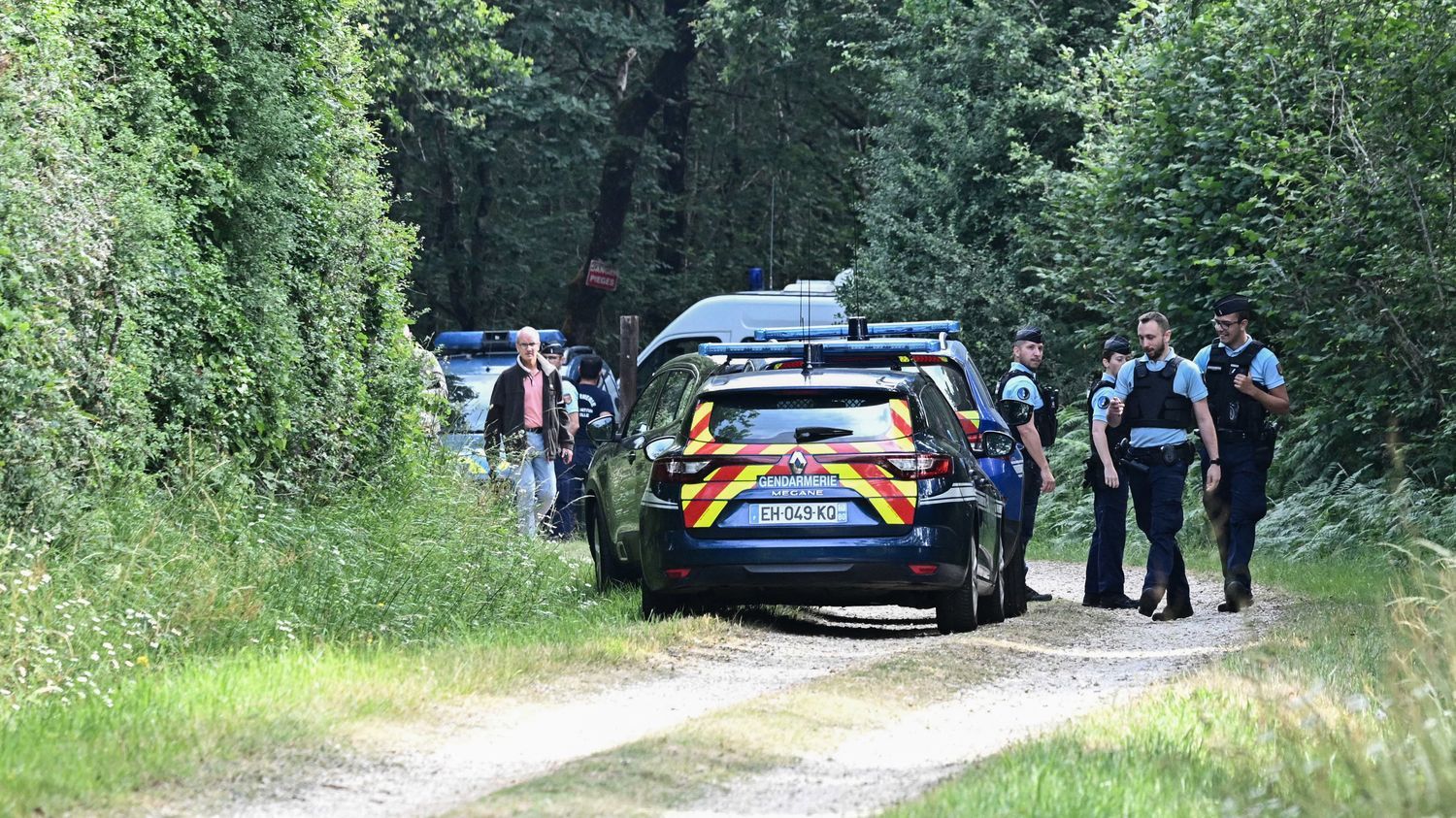 Mort de Karine Esquivillon : deux chargeurs et un silencieux ont été retrouvés dans une rivière à proximité du domicile familial