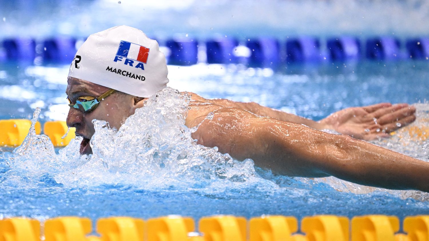 Mondiaux de natation : nouveau sacre mondial pour Léon Marchand, sur 200 m papillon