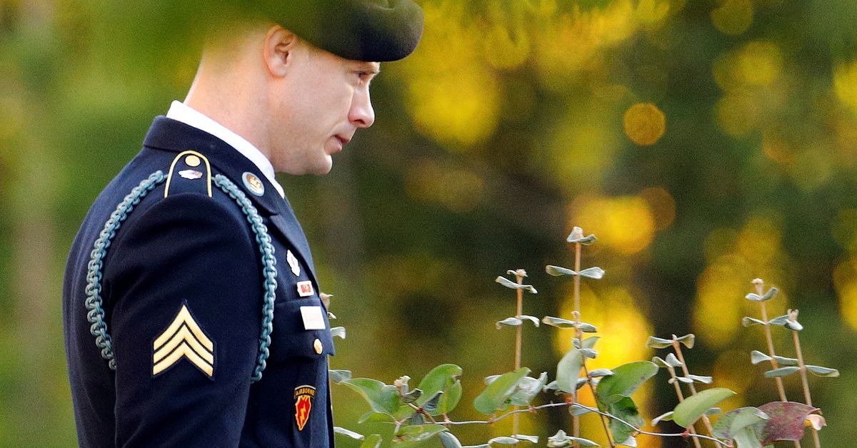 Bowe Bergdahl's court-martial conviction voided by U.S. judge