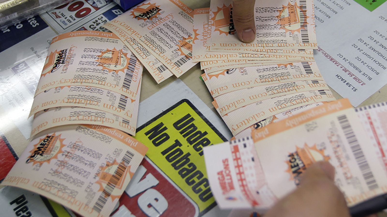 Mega Millions jackpot grows to $910 million after no winners Tuesday