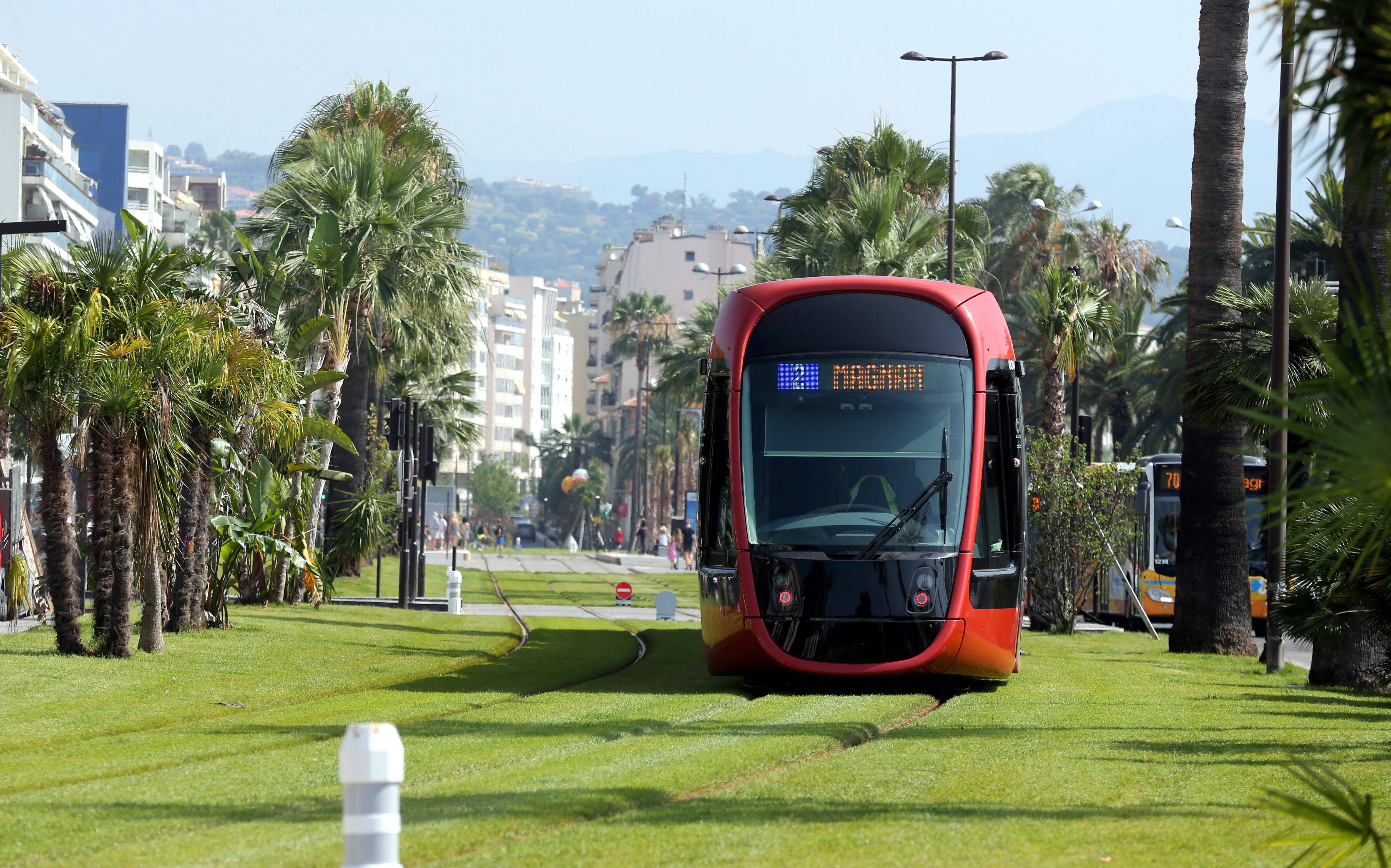 Dramatique accident à Nice, un piéton meurt percuté par le tramway