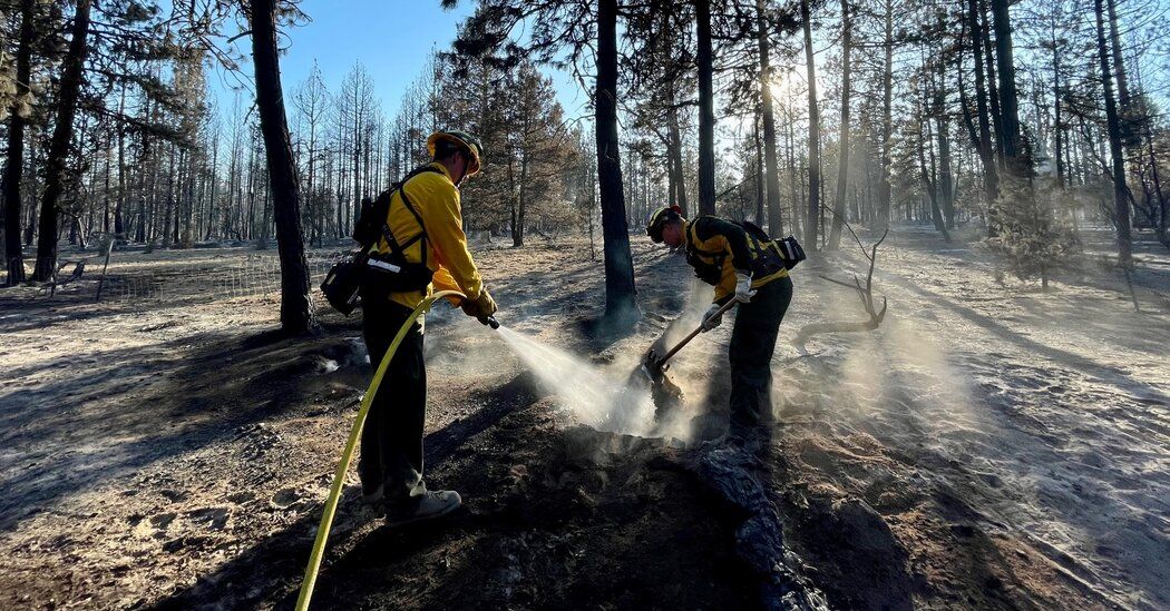 Oregon Wildfire Destroys Dozens of Homes and Disrupts 911 Service