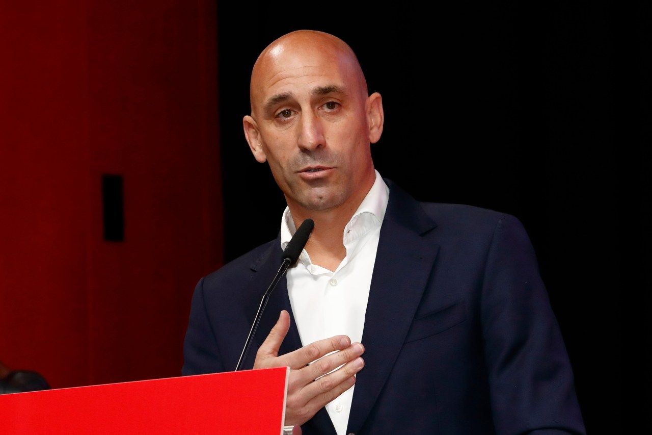 FIFA suspends Spain soccer federation president Luis Rubiales for 90 days after World Cup win kiss