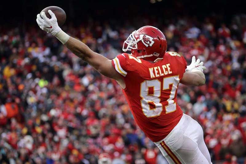 +400% ! Taylor Swift fait exploser les ventes du maillot de Travis Kelce