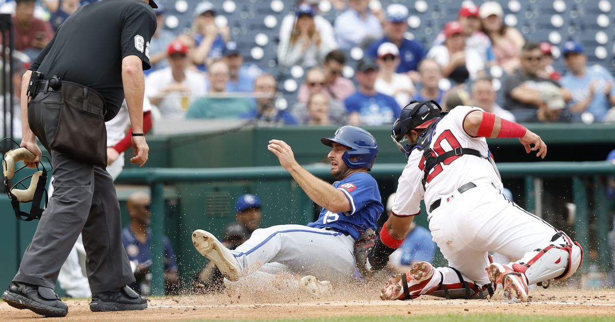 Adam Frazier and the bullpen saves the day in 7-4 win.