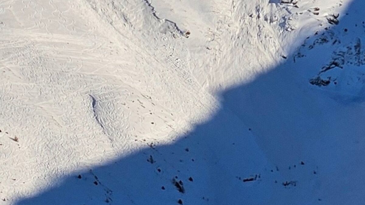 " Un gamin si jeune qui meurt, c’est affreux " : les skieurs sous le choc après l’avalanche mortelle aux Arcs