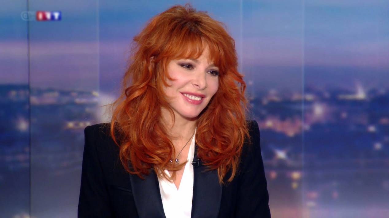 Tensions, Mylène Farmer critique brutalement Camille Lellouche : "Elle ne m’aime pas"