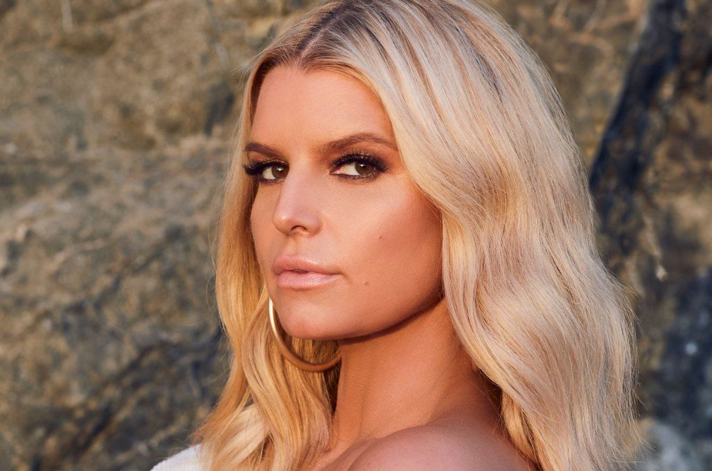 Jessica Simpson Is Ready for Summer, Poses in SKIMS Bikini