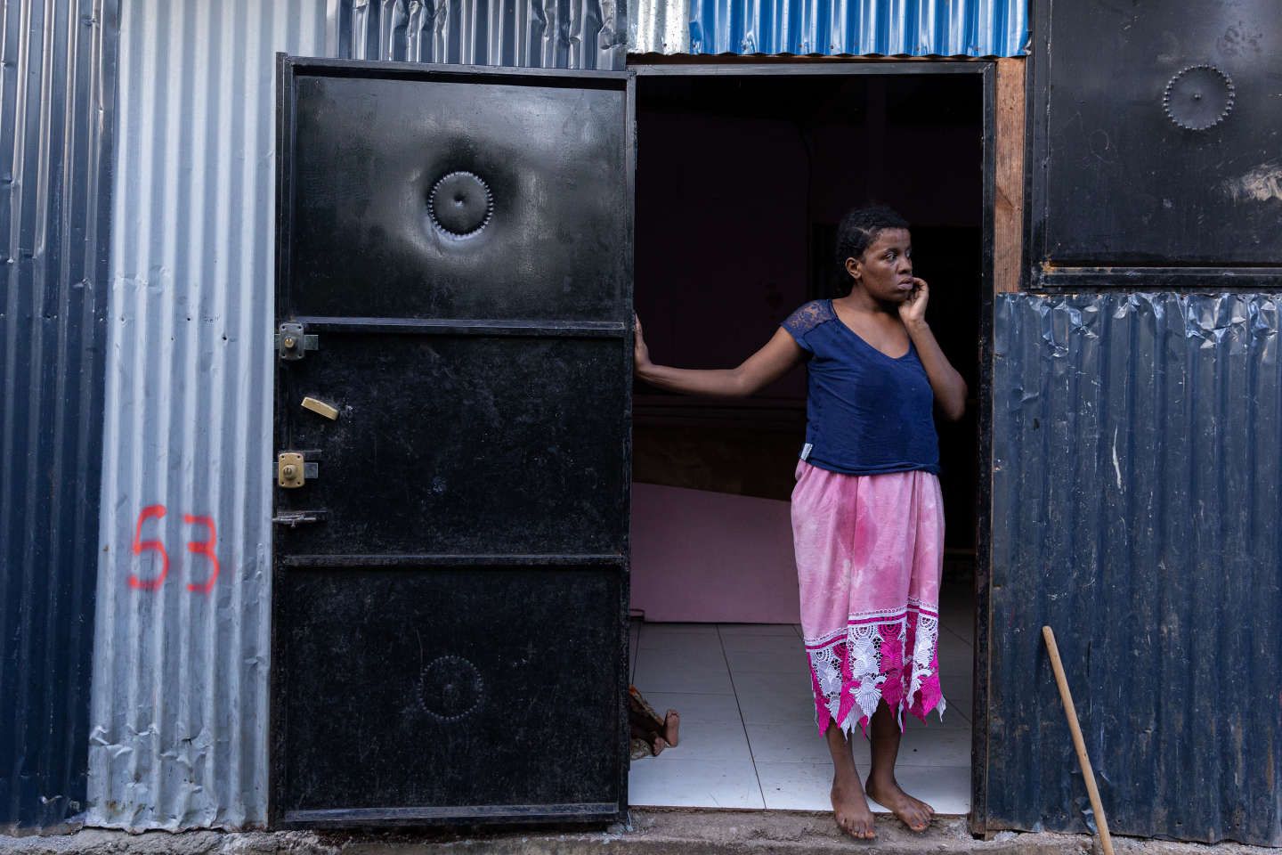 A Mayotte, les promesses en trompe-l’œil des " décasages "