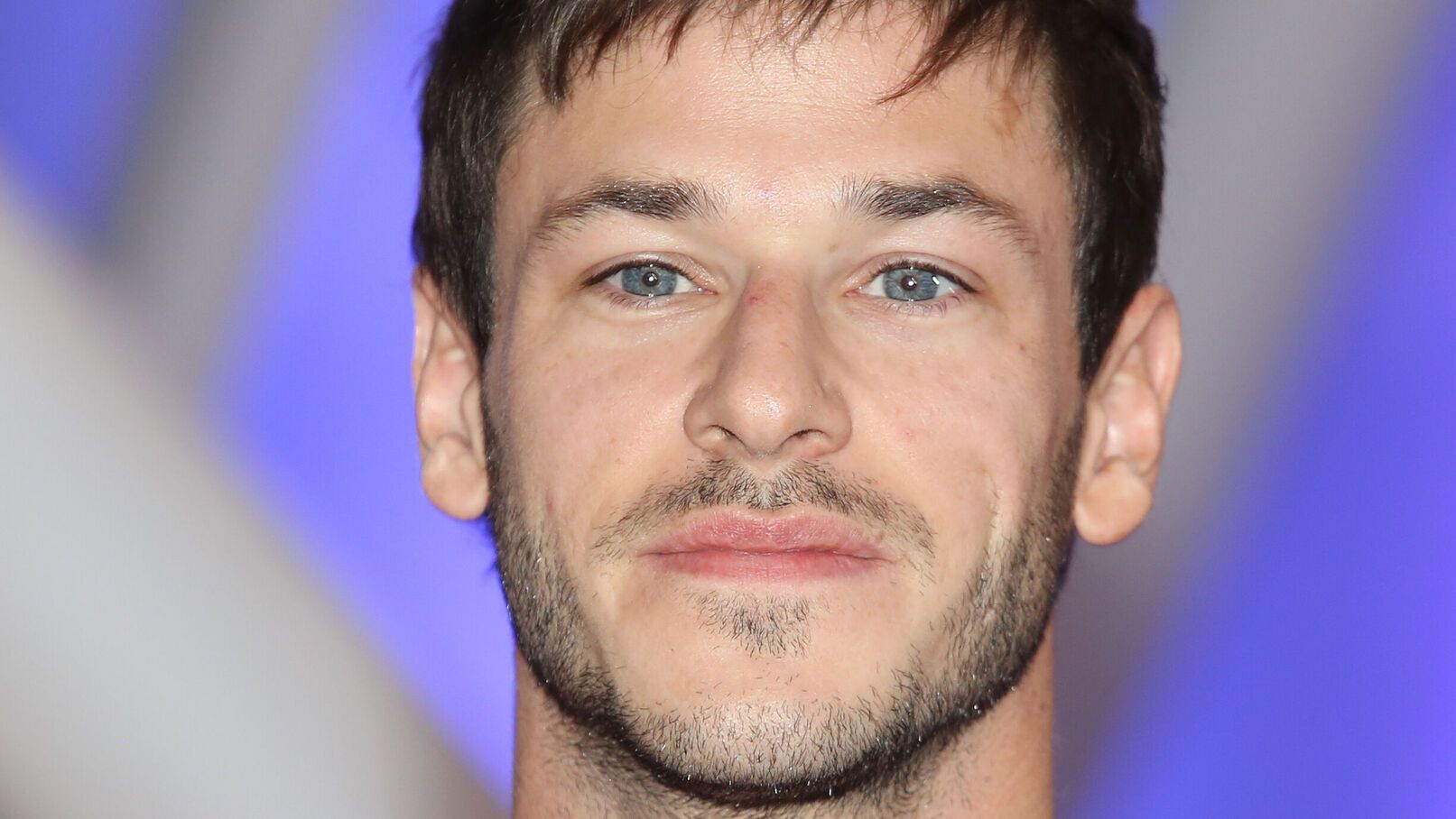 Mort de Gaspard Ulliel : ces objets bouleversants déposés par son fils Orso et Gaëlle Pietri sur sa tombe