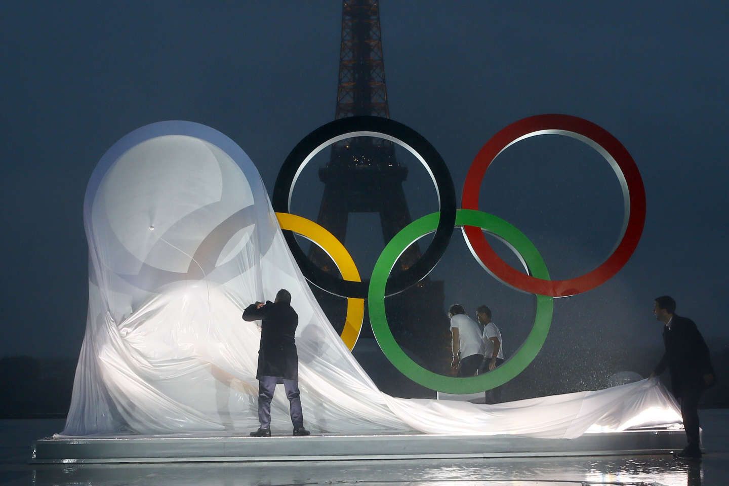 Paris 2024 : la filière de la sécurité privée, en manque de bras, s’ouvre en urgence aux étudiants