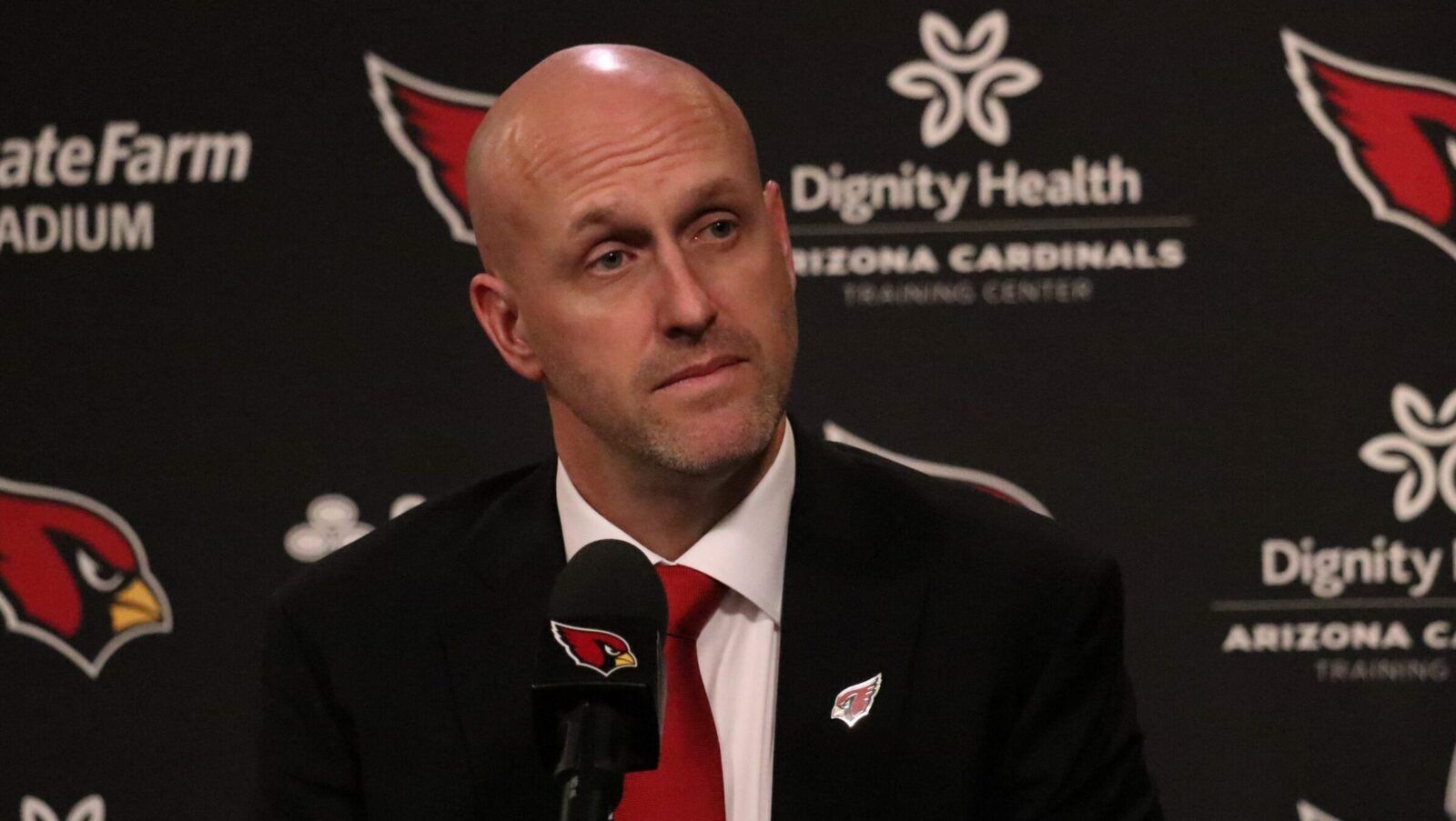 Cardinals' talks with Titans to trade down in NFL Draft are 'serious'