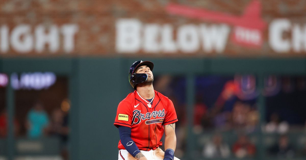 Walks capsize Braves in 6-4 loss to Phillies