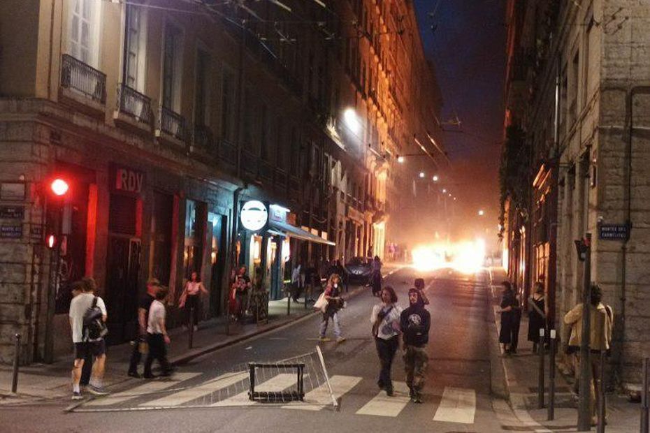 Le "carnaval populaire" tourne mal dans le quartier de la Croix Rousse à Lyon