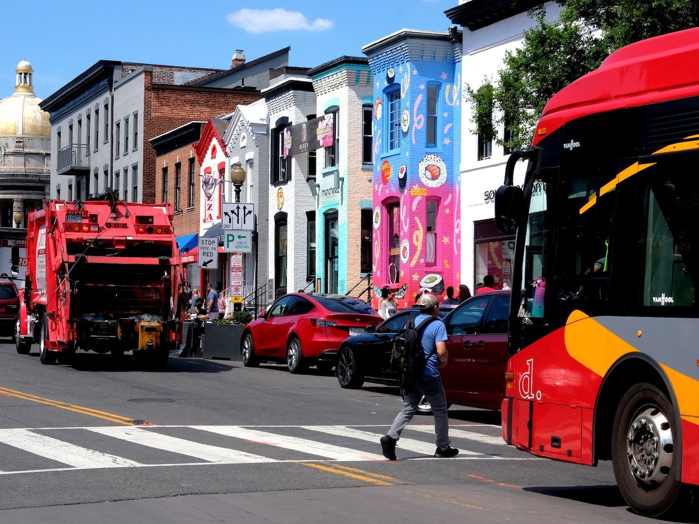 D.C.-area forecast: Pleasant today, but less ideal Sunday into Monday as showers roam