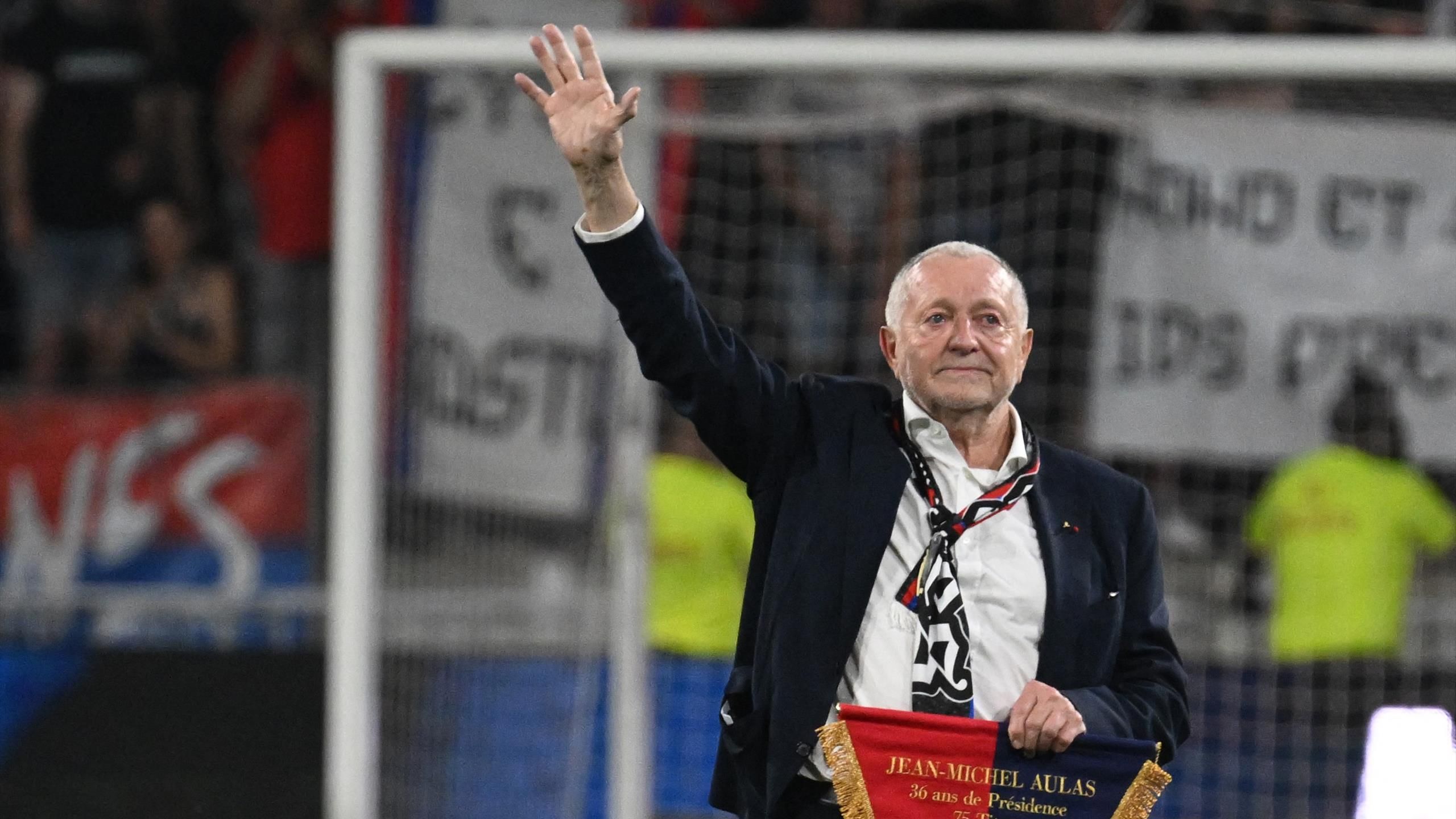 Ol - Jean-Michel Aulas, des adieux débordants d'émotions et une mise en garde après la victoire face à Reims