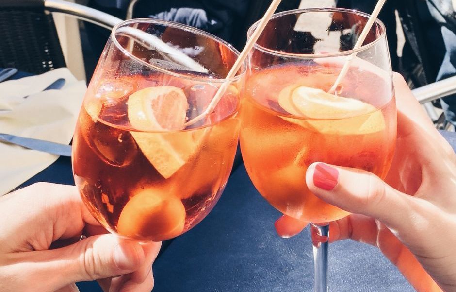 Apéro : Comment le spritz est passé d’effet de mode à cocktail bien installé ?