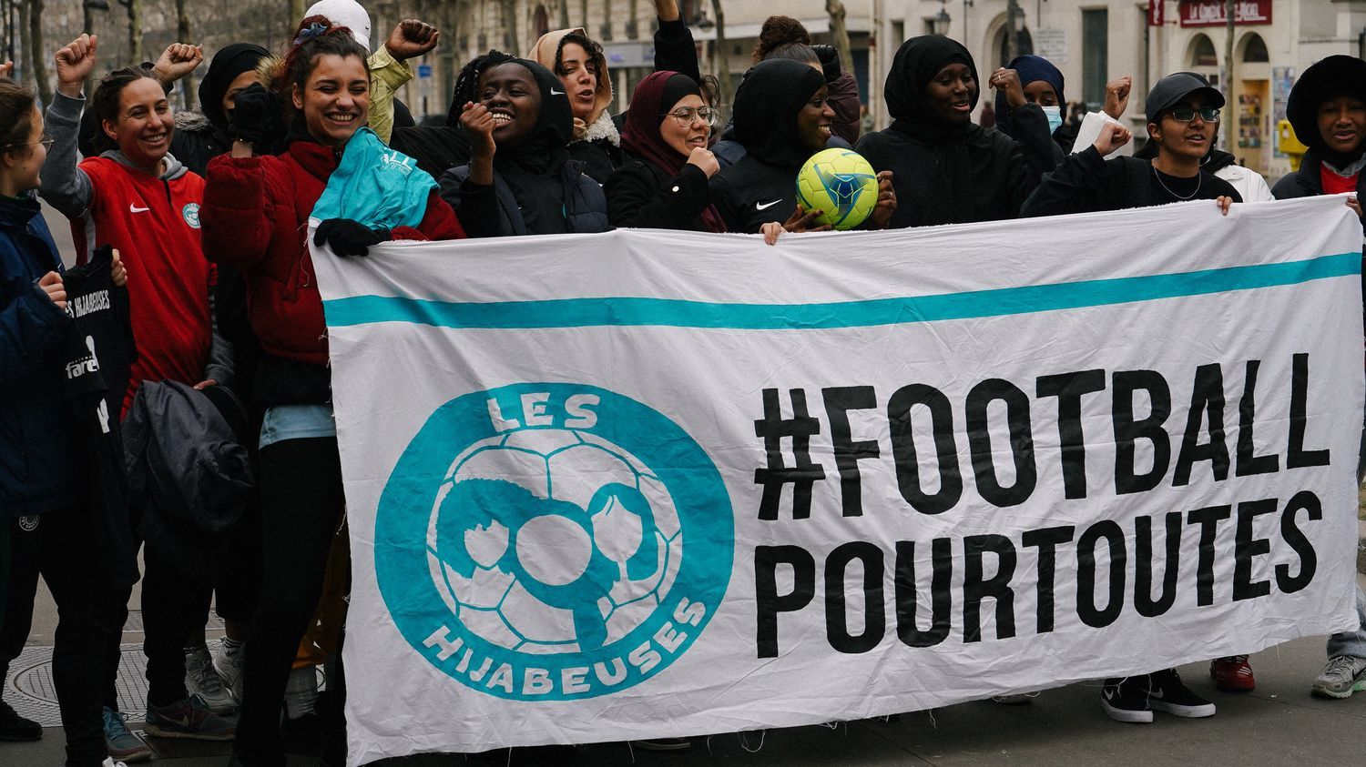 Football : le rapporteur public du Conseil d'Etat favorable à l'autorisation du port du hijab dans les compétitions