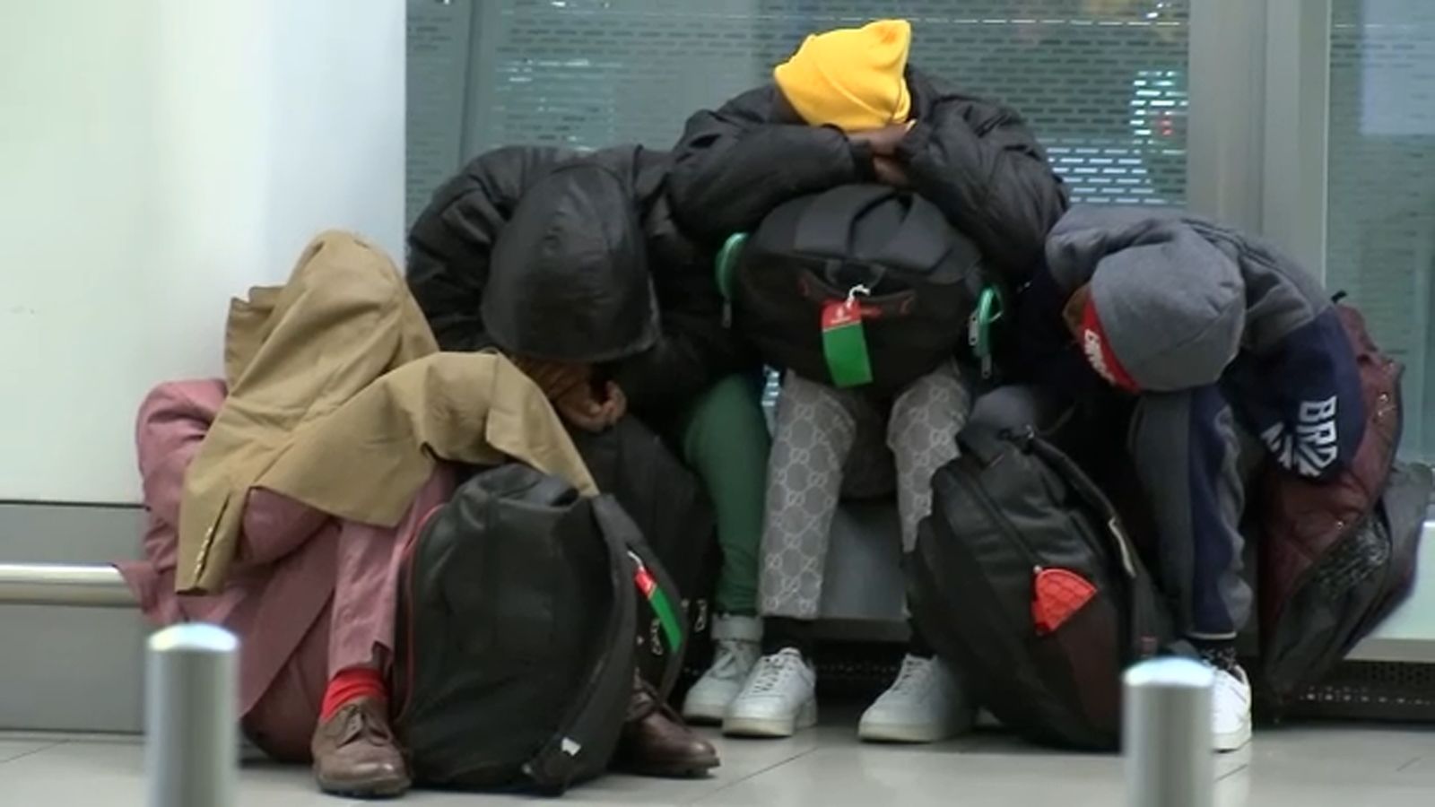 Flight delays, cancellations worsen at NY, NJ airports amid lingering storms