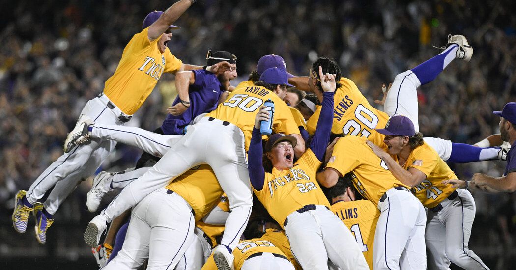 L.S.U. Crushes Florida, 18-4, to Win Baseball National Title