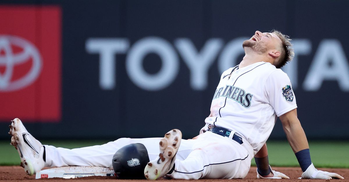 Mariners show some grit, earn comeback victory over Nats 8-4