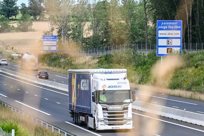 La technologie du péage à flux libre, testée sur l'A79, va s'étendre à plusieurs autoroutes