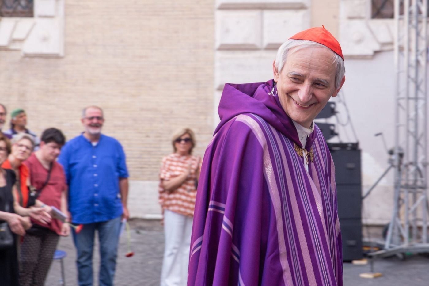 Guerre en Ukraine : le cardinal Zuppi, émissaire du pape, en route pour Moscou