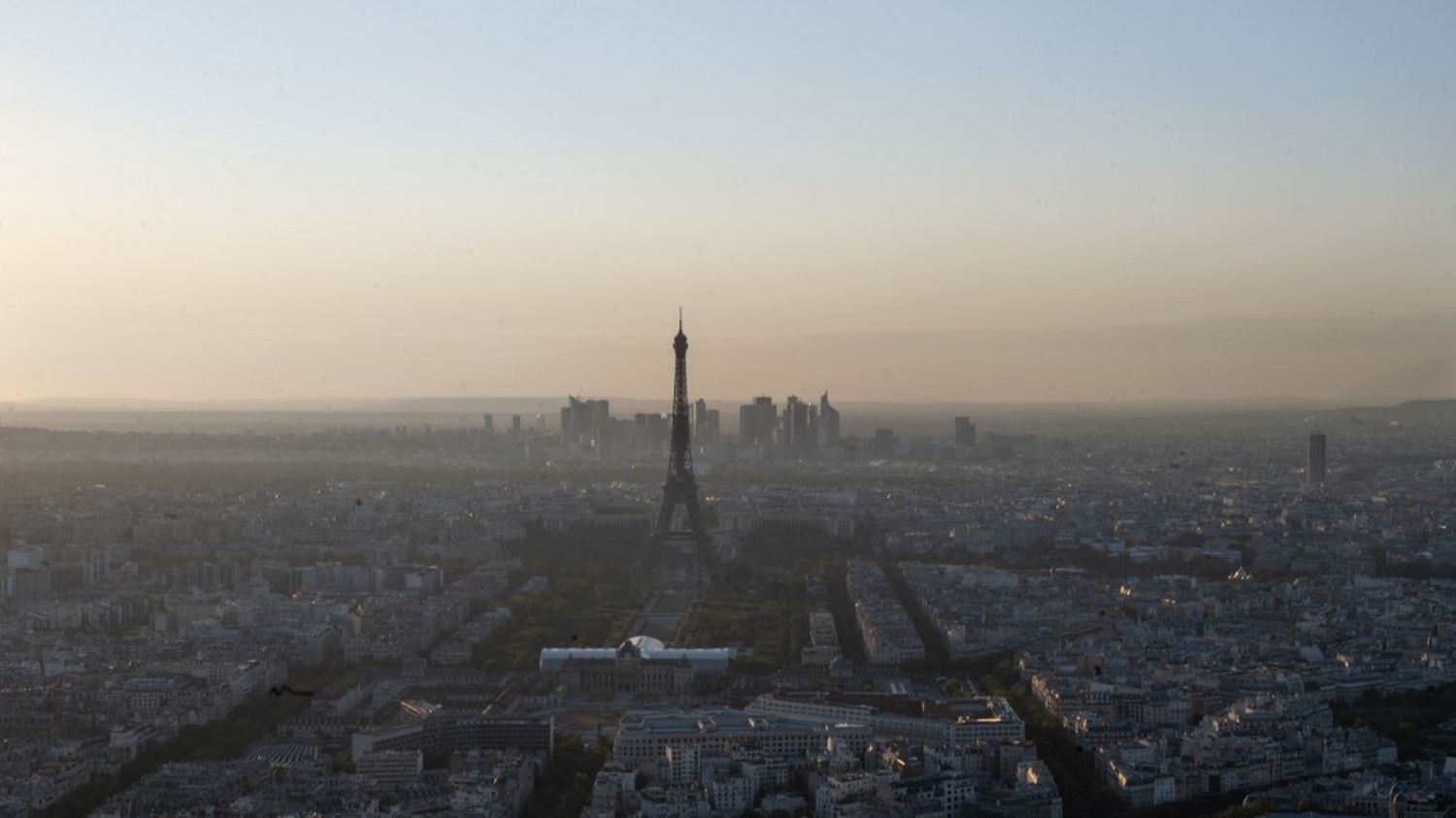 visualisez comment le panache de fumée s'est déplacé vers la France