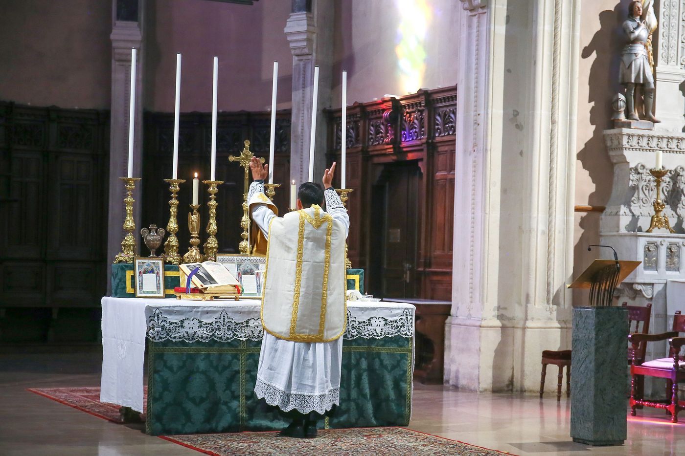 " La nouvelle polémique autour de la liturgie manifeste les impensés du catholicisme français "