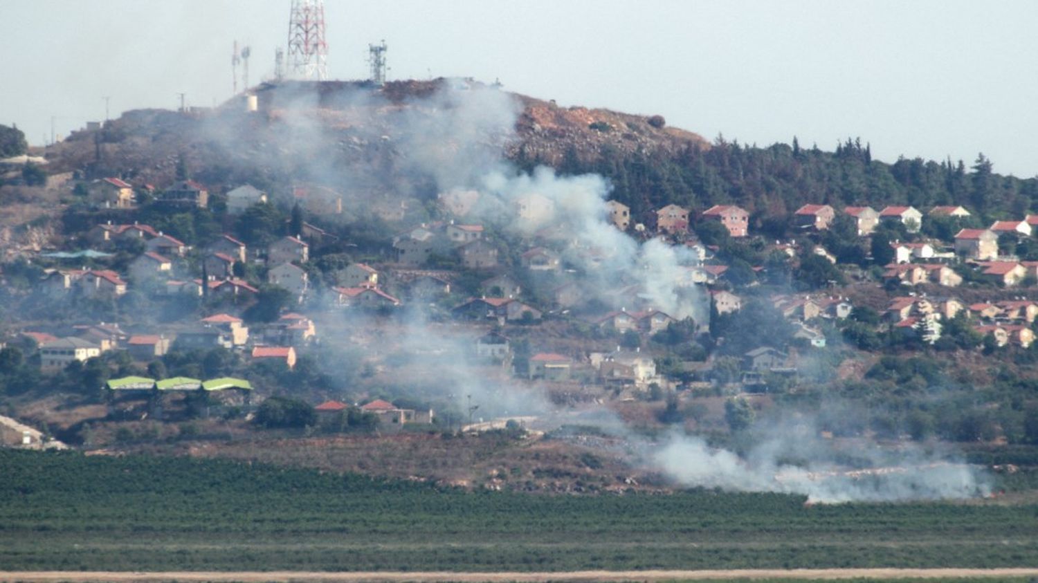 Guerre au Proche-Orient : le Hezbollah bombarde le nord d'Israël en riposte à des frappes de l'armée israélienne au Liban