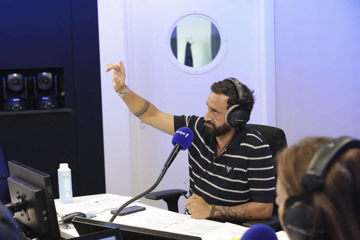 Europe 1 mise en demeure pour l’émission de Cyril Hanouna " On marche sur la tête "