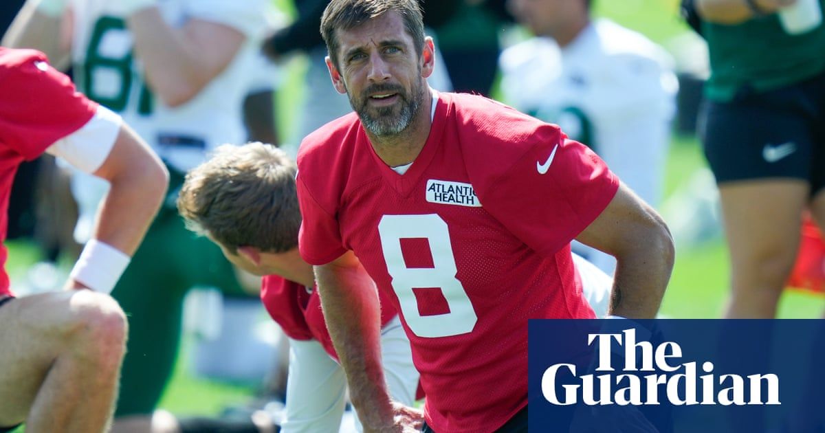 Aaron Rodgers takes $35m pay cut in reworked contract with New York Jets