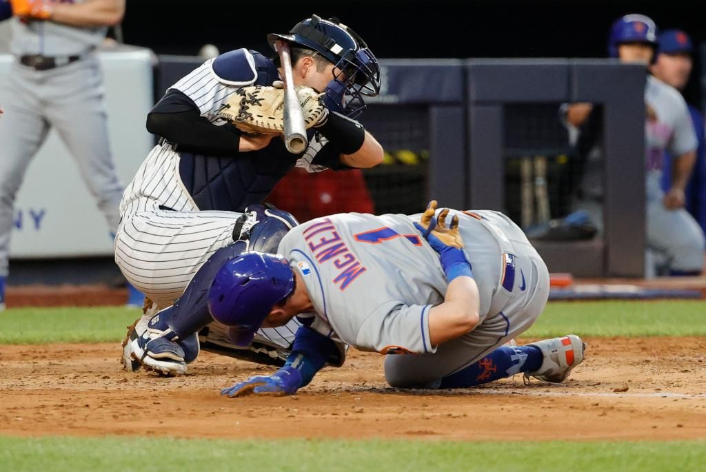 Mets' Jeff McNeil hit by Yankees' Carlos Rodon in Subway Series