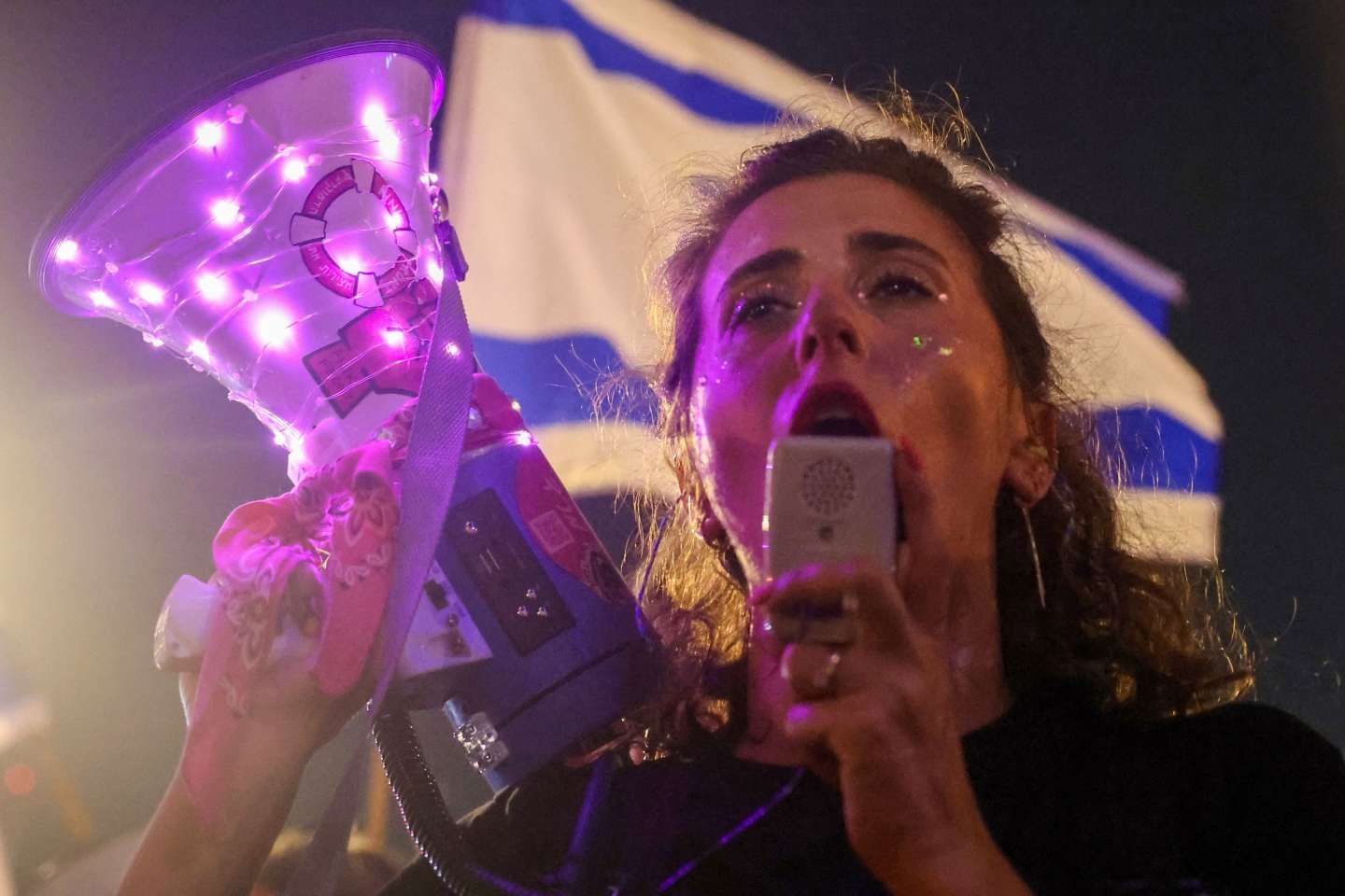 En Israël, une nouvelle manifestation contre la réforme judiciaire rassemble des milliers de personnes à Tel-Aviv