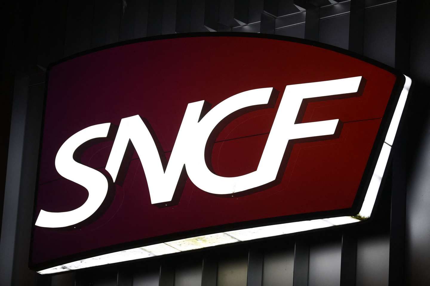 Les grèves contre la réforme des retraites à la SNCF ont coûté 400 millions d’euros