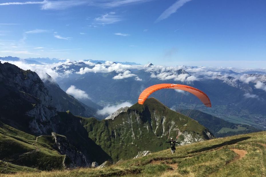 Accidents de parapente : deux hommes décèdent près d'Annecy, en contre-bas du sommet de la Tournette