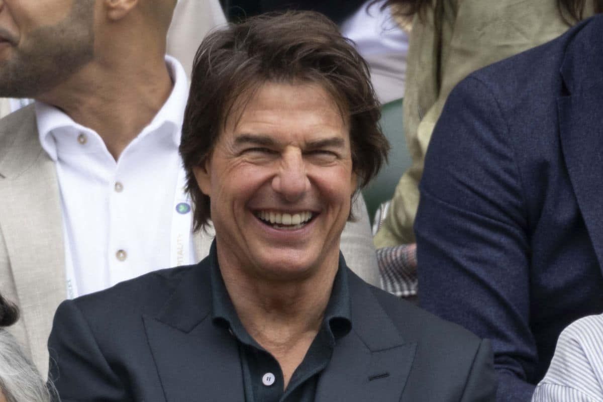 Tom Cruise se réfugie dans les bras d’une célèbre ministre française : gros câlin après la grosse récompense