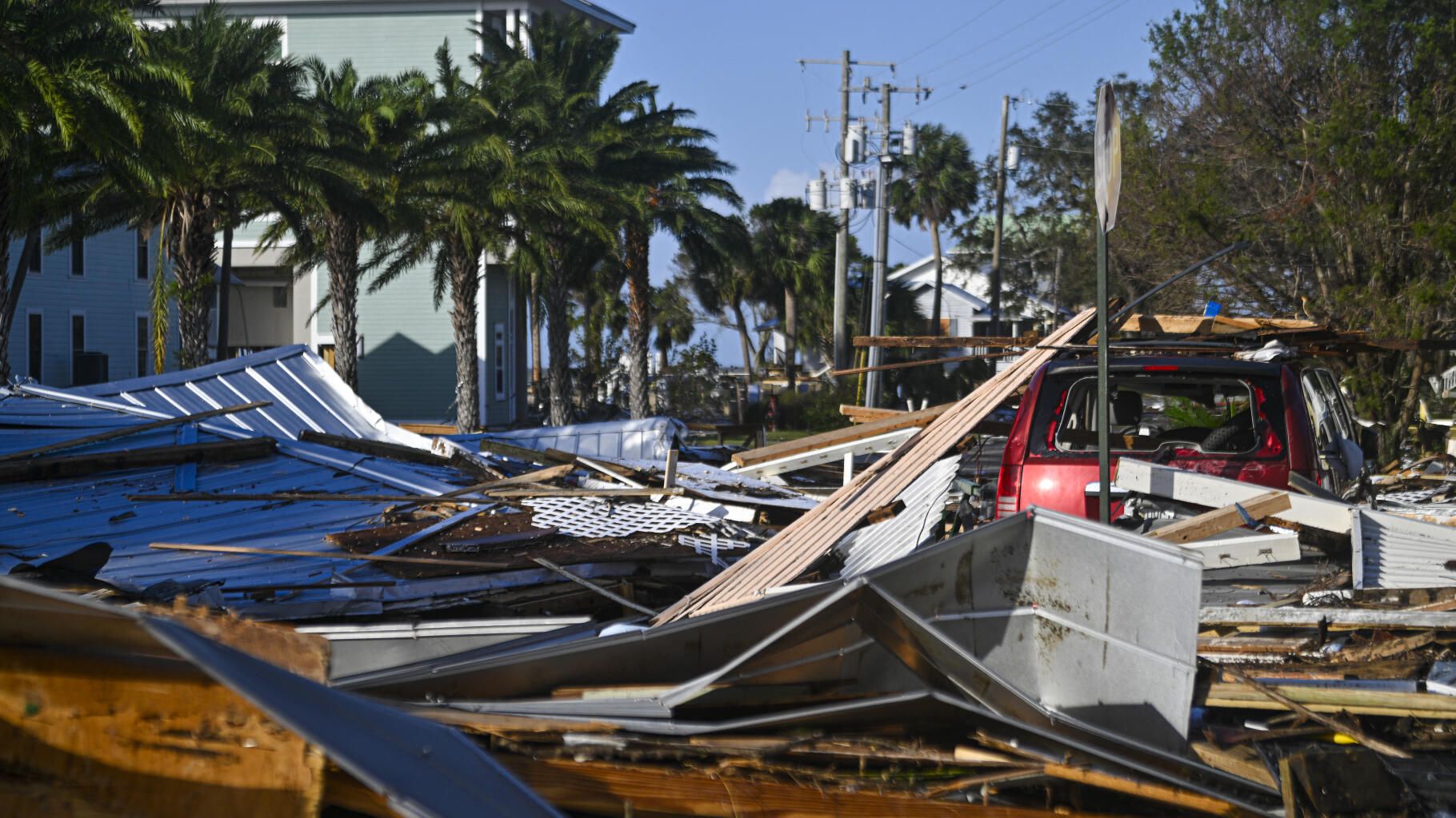 Aux États-Unis, l’ouragan Hélène sème la mort et le chaos derrière lui