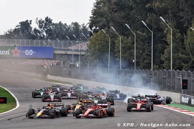 Sainz s'impose au Mexique, Verstappen lourdement pénalisé en course