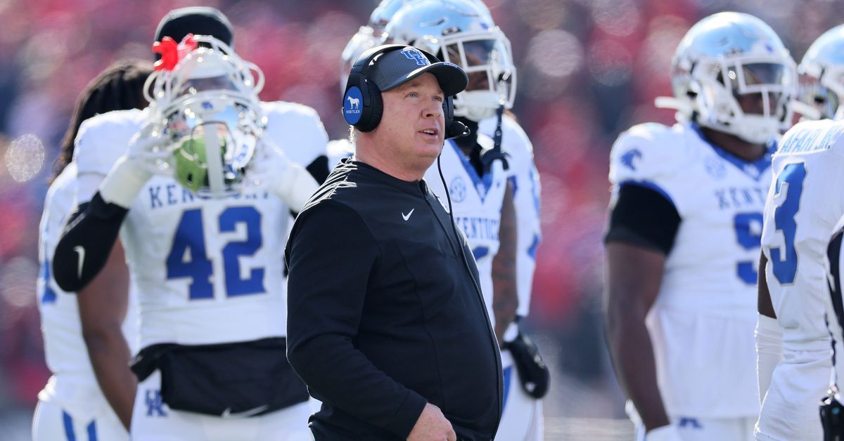 Mark Stoops passed on A&M in part due to assistants potentially not following