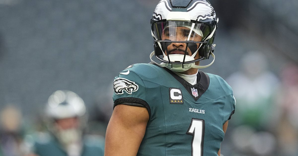 Eagles-Cowboys Final Injury Report: Jalen Hurts ruled OUT, Kenny Pickett set to start